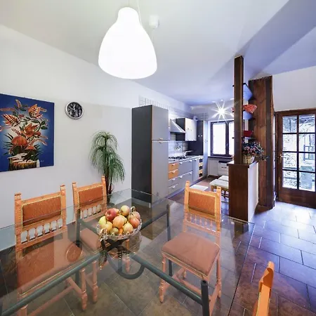 Armona Holiday home Susa